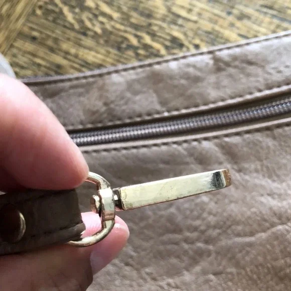 FIORELLI Shoulder|Wristlet bag 🌼 - Picture 7 of 7